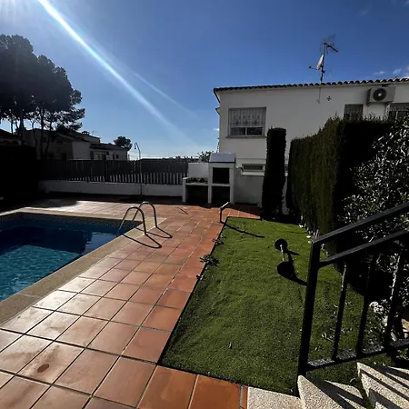 Holiday home With Private Pool