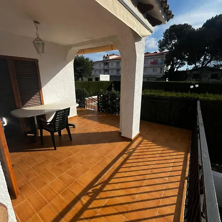 With Private Pool Σπίτι διακοπών