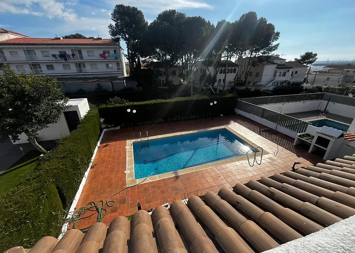 Feriehus With Private Pool