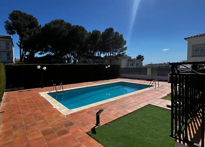 Hébergement de vacances With Private Pool Roda de Bará